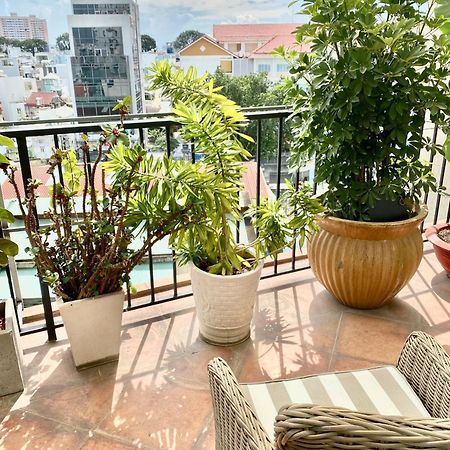 The Palmian City Center Serviced Apartment Хошимин Екстериор снимка