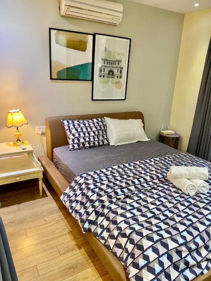 The Palmian City Center Serviced Apartment Хошимин Екстериор снимка